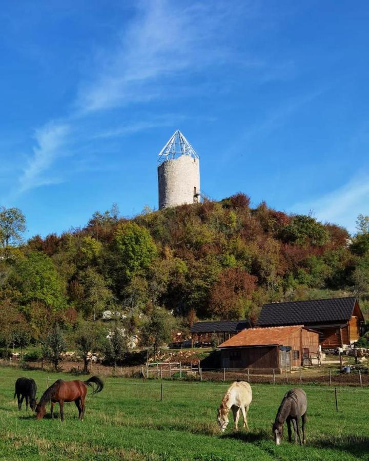 Koliba 30Svibnja Villa Perusic Bagian luar foto